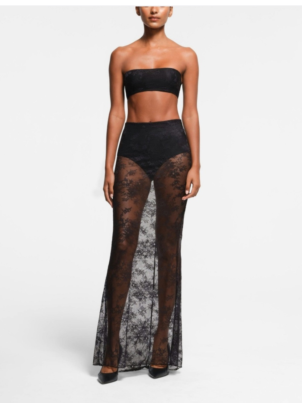 NWT Skims Ultra Fine Lace Long Skirt